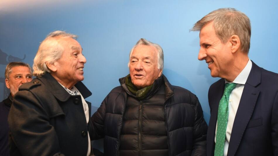 Barrionuevo sumó a Redrado a su partido.