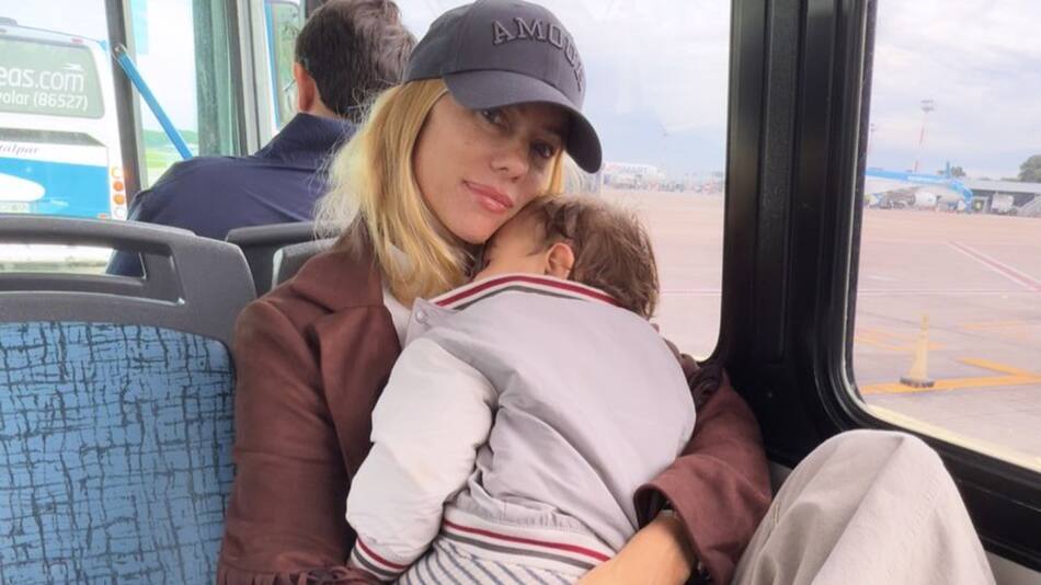 Nicole Neumann junto a su hijo Cruz. Foto: Instagram.