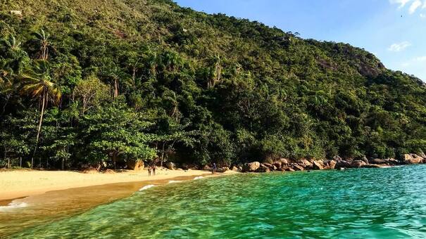 Playas infinitas y doradas: el pueblito escondido de Brasil donde la paz y la armonía es total
