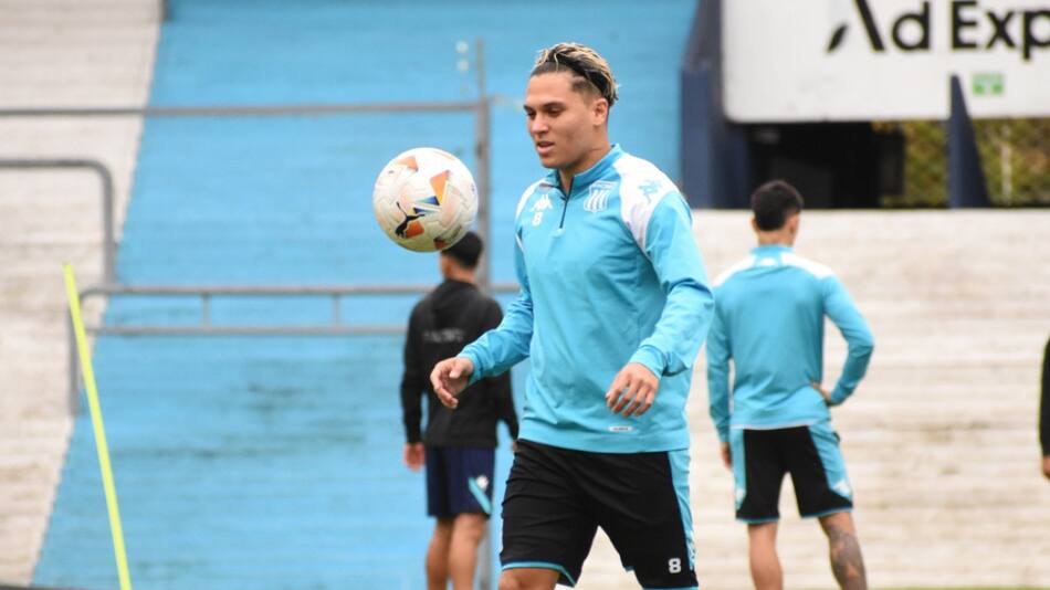 Juan Fernando Quintero en Racing. Foto: NA.