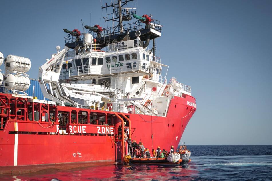 Crisis migratoria, barco en el Mediterráneo. Foto: EFE