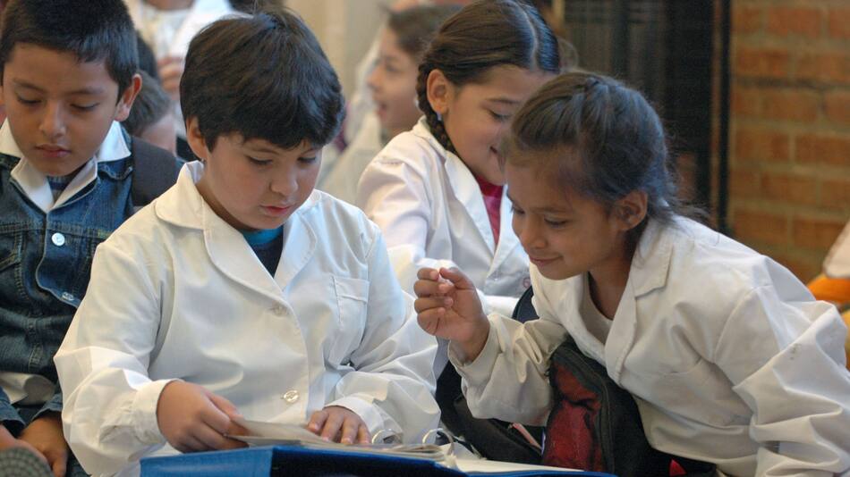 Vacaciones de invierno; colegio; escuela; alumnos.