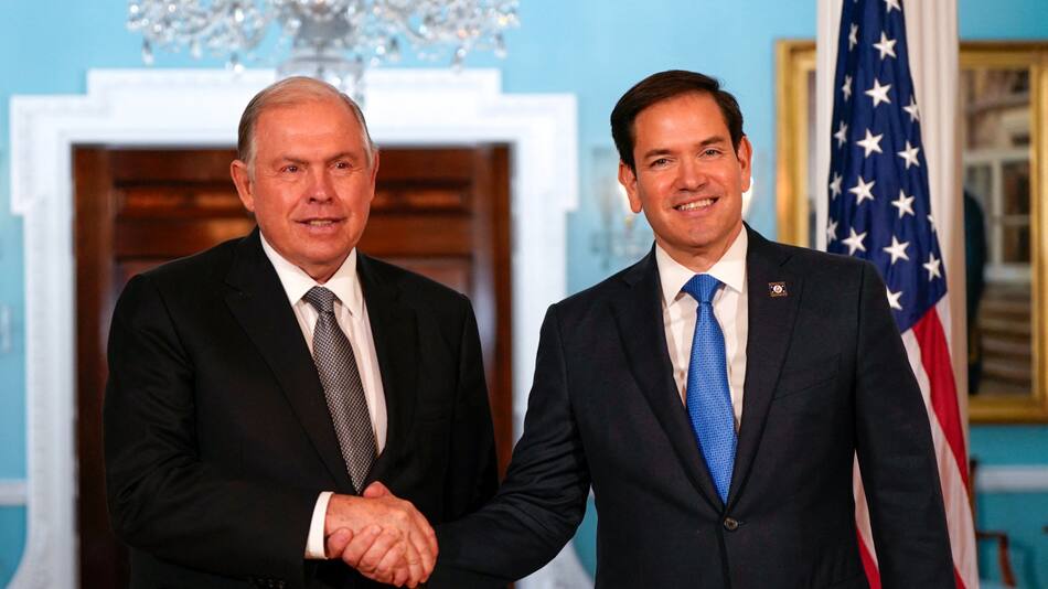 Gerardo Werthein junto a Marco Rubio en Washington. Foto: REUTERS.