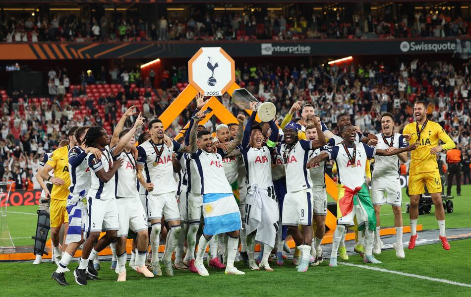Tottenham Hotspur, campeón de la Europa League 2024/25. Foto: Reuters (Isabel Infantes)