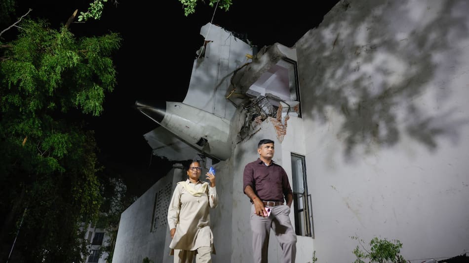 Accidente aéreo en la India. Foto: Reuters/Adnan Abidi