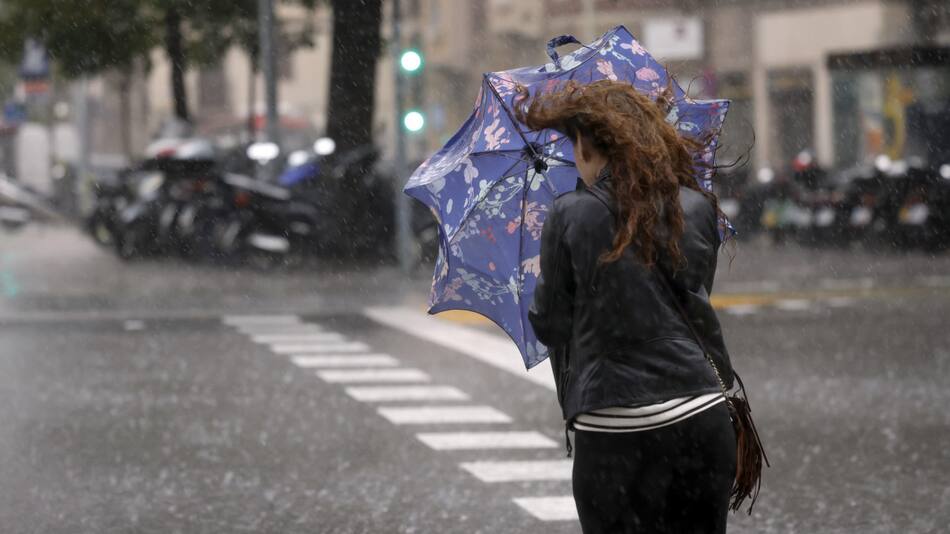 Lluvia e inundaciones en Barcelona. Foto: EFE.