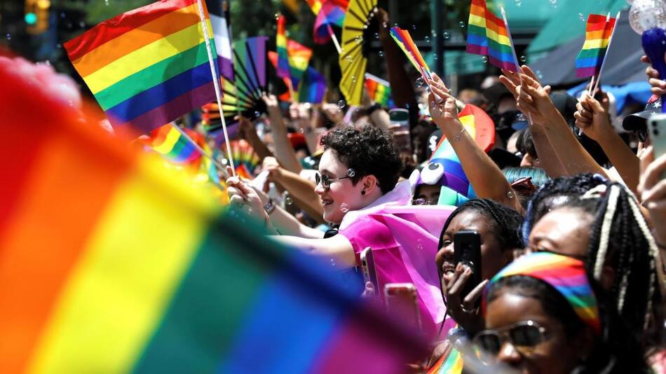 Día Internacional del Orgullo, EFE
