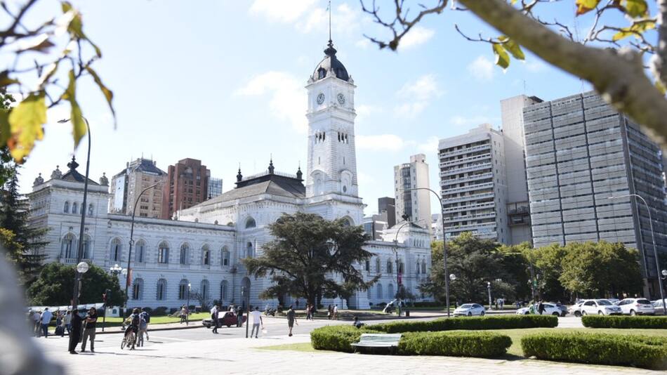 Un edificio de la Provincia será demolido. Foto: Instagram @laplata.ciudad