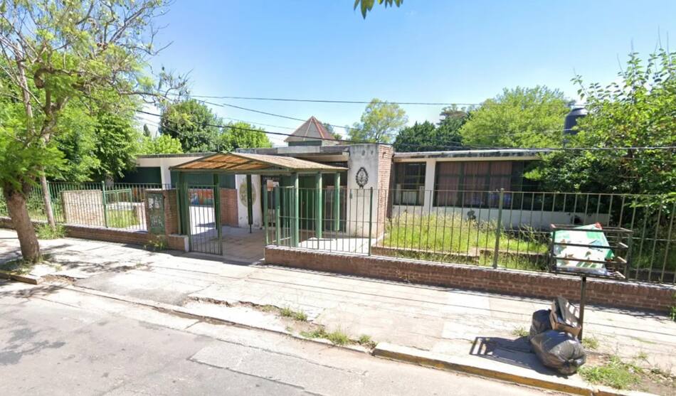 El colegio 18 de La Plata, donde fue secuestrado el niño. Foto: Google Maps.