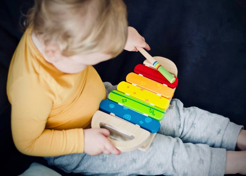 Niños, autismo. Foto: Unsplash.