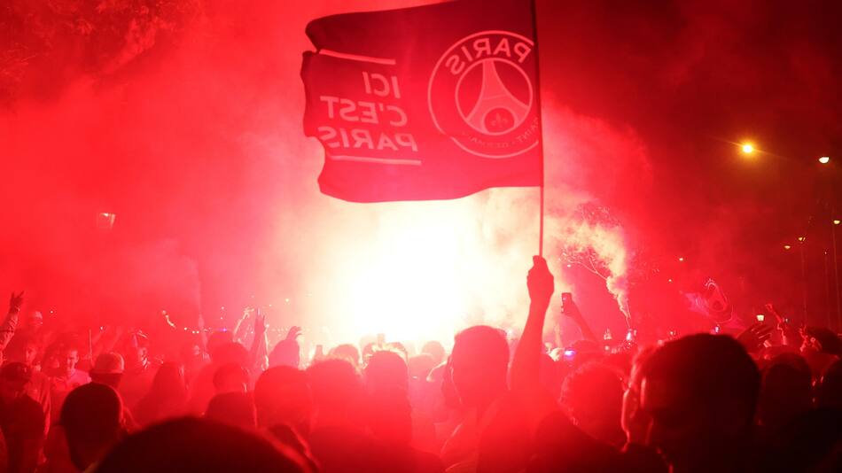 Incidentes en París tras el título de PSG por Champions League. Foto: REUTERS/Abdul Saboor.