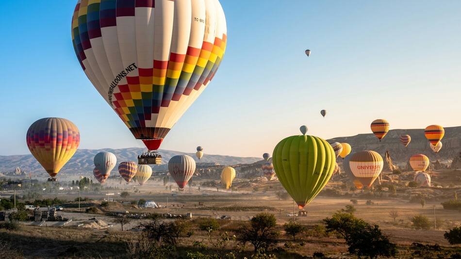 Globos aerostáticos. Foto: Unsplash.
