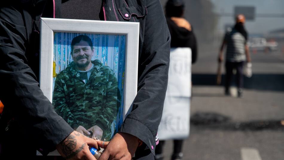 Vecinos reclaman por el asesinato de Alfredo Paniagua. Foto: Télam.