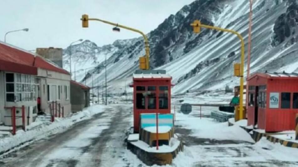 El Paso Cristo Redentor estará cerrado por nevadas. Foto: NA