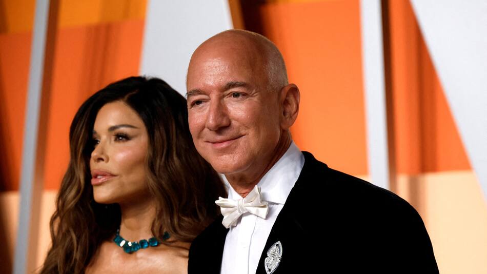 Jeff Bezos y Lauren Sánchez darán el "sí" en Venecia. Foto: Reuters/Danny Moloshok.