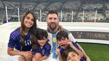 Sencilla y espléndida: el look de Antonela Roccuzzo para acompañar a Messi en el último partido en Argentina