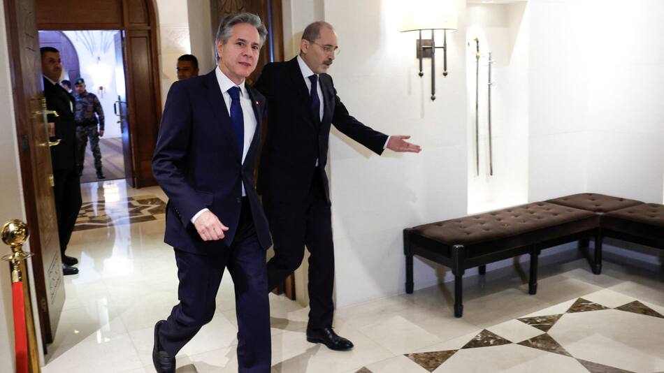 Blinken y Safadi. Foto: Reuters.