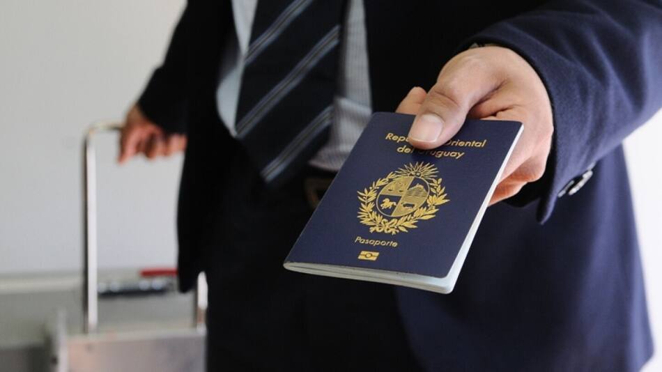 Pasaporte de Uruguay.